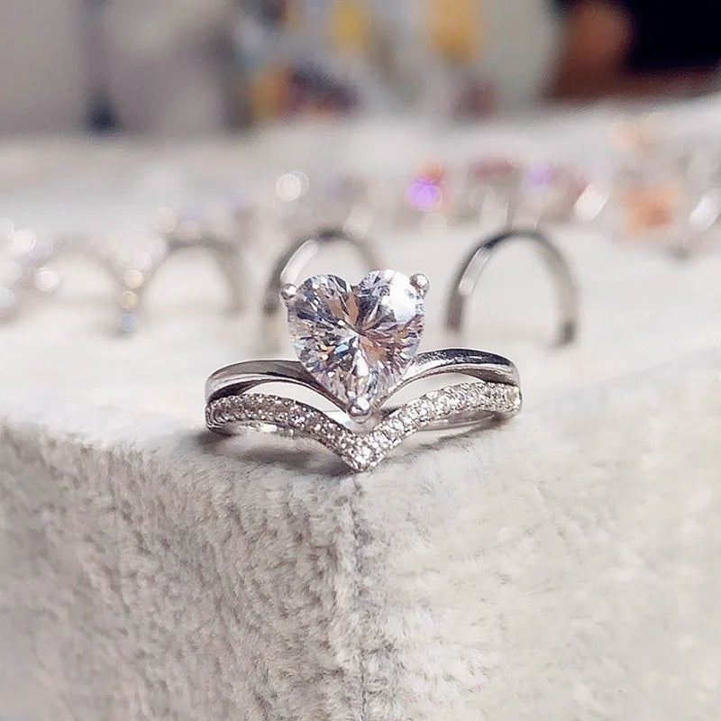 Delicate Silver Color White Zircon Stones Heart Rings for Women Fashion