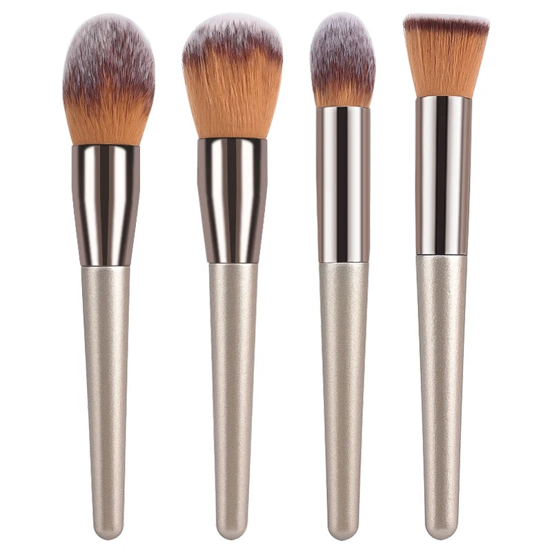 Golden Cosmetic Brush Set - Softness and Precision in Every Touch
