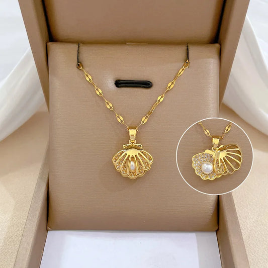 Exquisite French Hollow Shell Pearl Necklace Light Luxury Personality